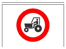 Señal R-111: Entrada prohibida a vehículos agrícolas de motor